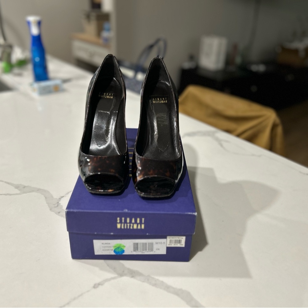 Stuart Weitzman Klinda Cognac Tartaruga Stilettos – Size 10.5 M